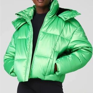 Alo Yoga Pearlized Pristine Puffer Jacket